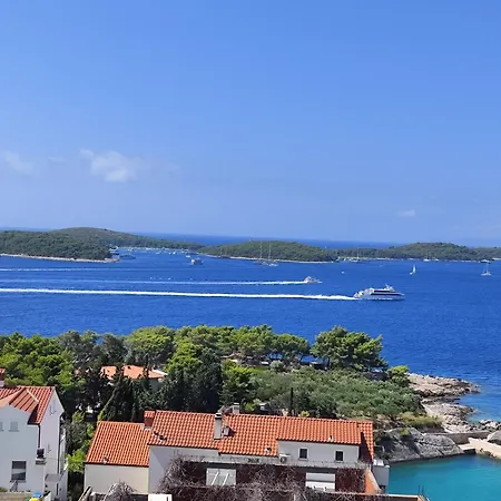 Natasahvar Hvar Town