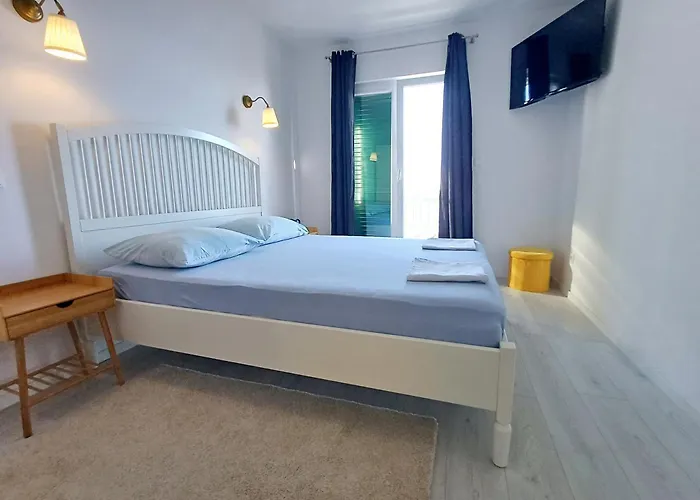 Natasahvar Apartment