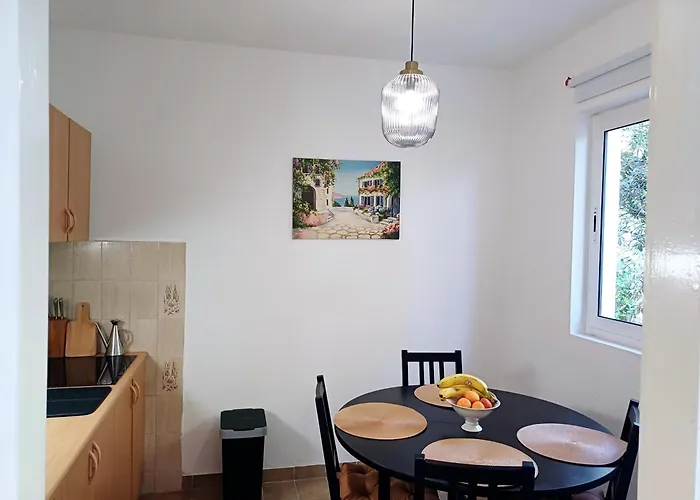 Appartement Natasahvar *