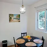 Natasahvar Apartment *